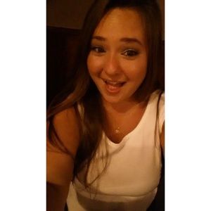 Meet your Posher, Nicole